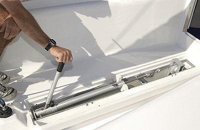 Hunter 216 Hydraulic Keel Lift